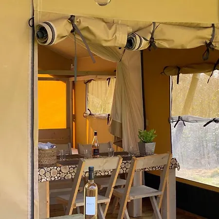 Tentes Du Cheslez - 4 à 12 Pers Tente de luxe *